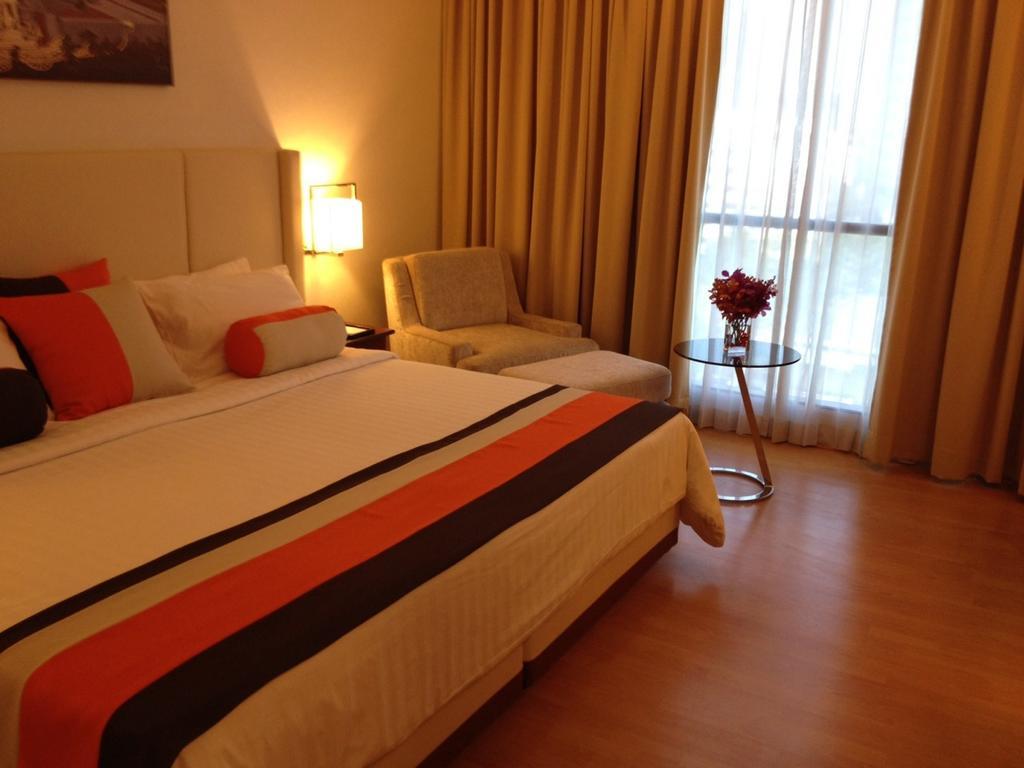 The Four Wings Hotel Bangkok Esterno foto