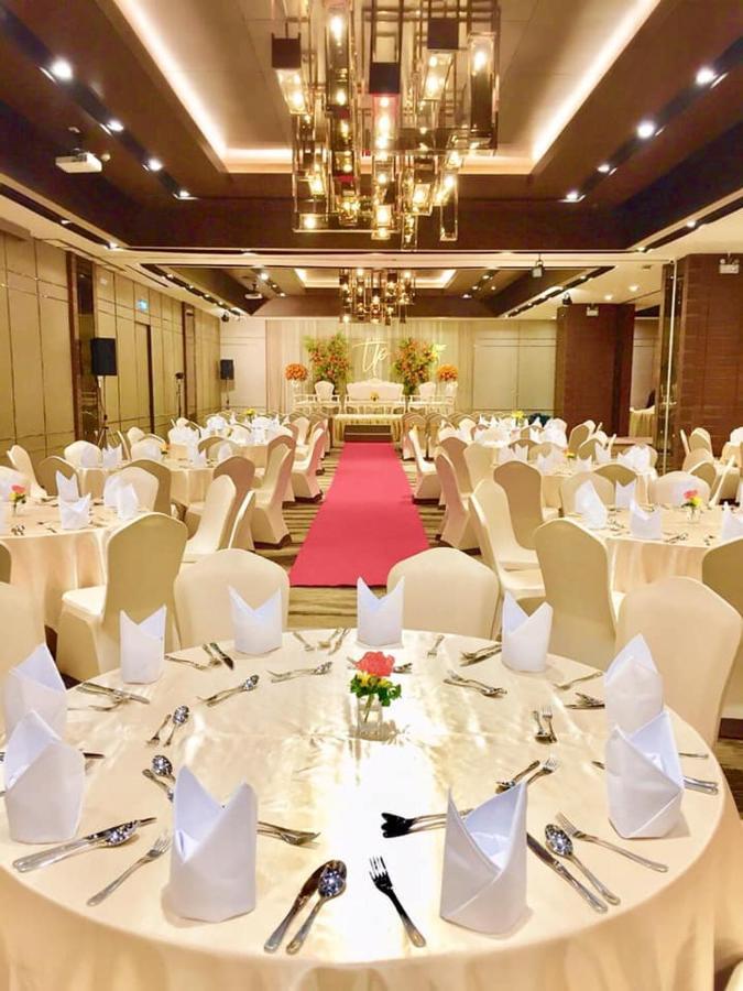 The Four Wings Hotel Bangkok Esterno foto