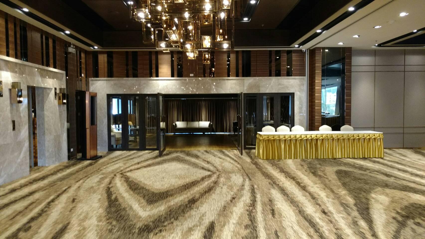 The Four Wings Hotel Bangkok Esterno foto