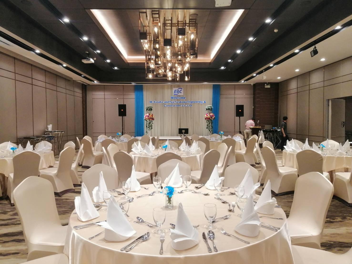 The Four Wings Hotel Bangkok Esterno foto