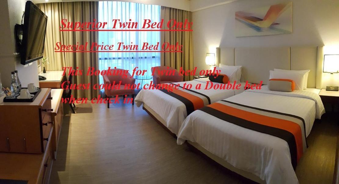 The Four Wings Hotel Bangkok Esterno foto